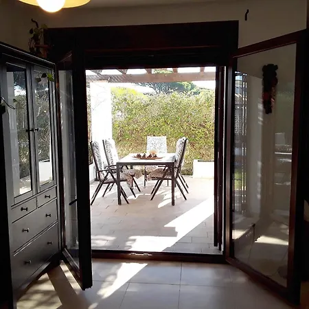 With 4 Bedrooms In Roche, With Pool Access, Furnished Garden And * Conil De La Frontera